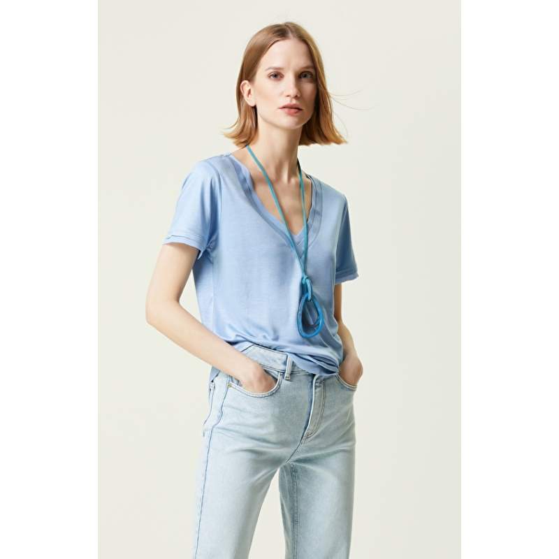 Blue Short Sleeve V-Neck T-Shirt