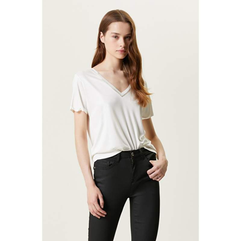 Ecru Short Sleeve V Neck T-shirt