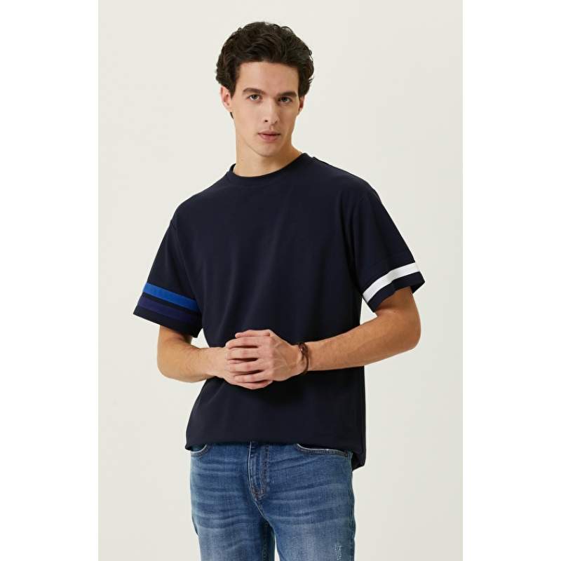 Navy Blue Printed Crew Neck T-Shirt Navy Blue Printed Crew Neck T-Shirt