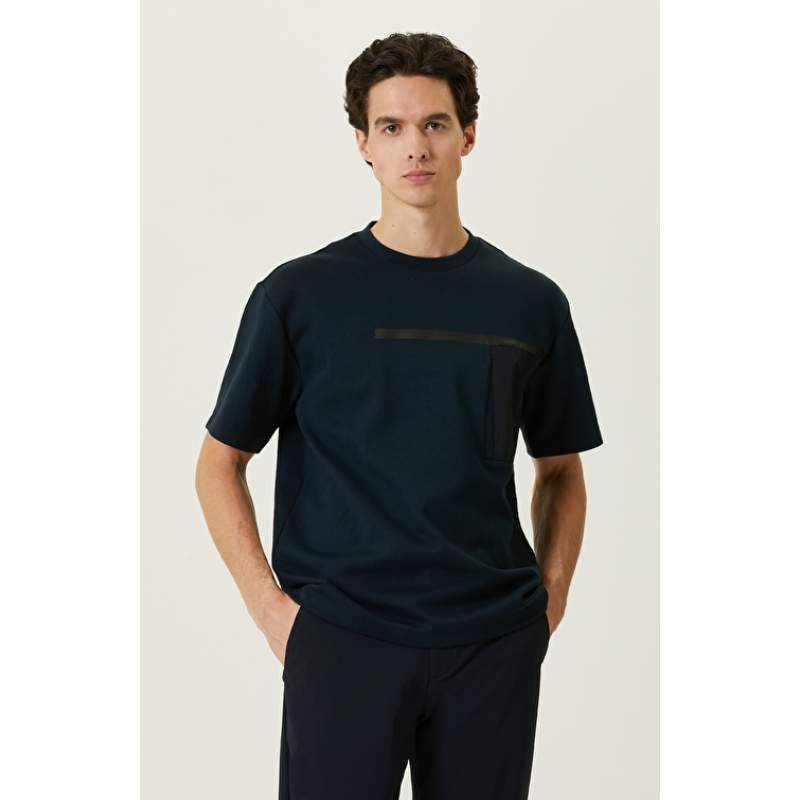 Navy Blue Crew Neck T-Shirt Navy Blue Crew Neck T-Shirt