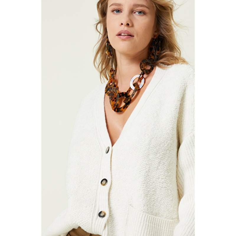 Brown Turtle Patterned Womens Necklace Brown Turtle Patterned Womens Necklace