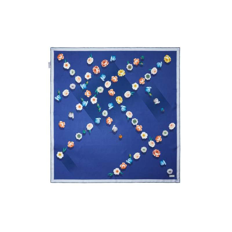 VAKKO FLORAL PATTERNED SILK SCARF