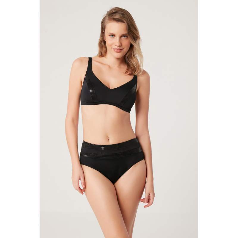 Mope Shiny Detailed Gathering Bikini