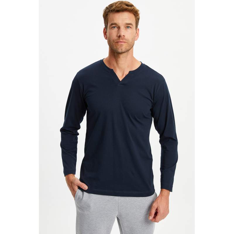 Newton V-Neck Detailed Basic Men's Top
