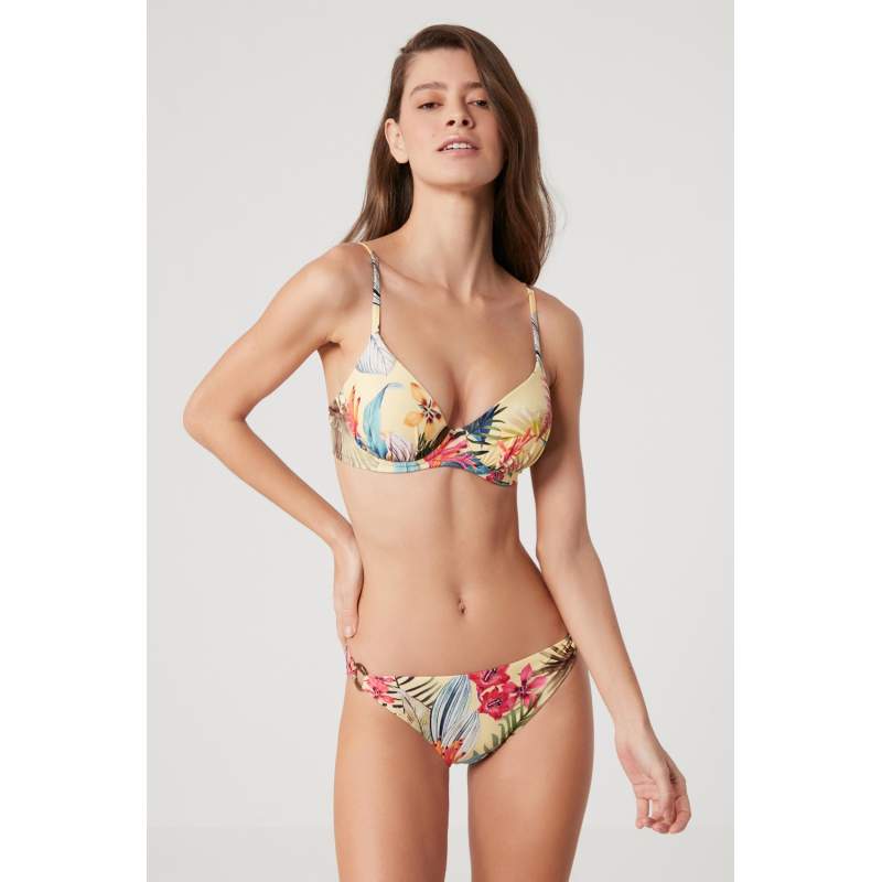 Labezer Leaf Patterned Bikini Labezer Leaf Patterned Bikini