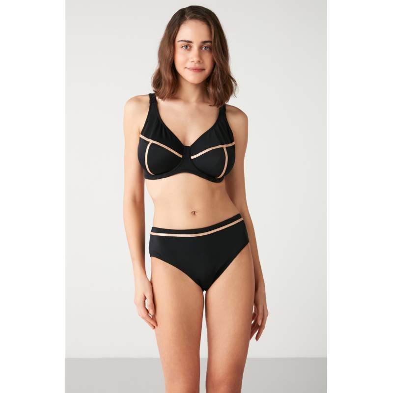 Pleun Shiny Contouring Bikini
