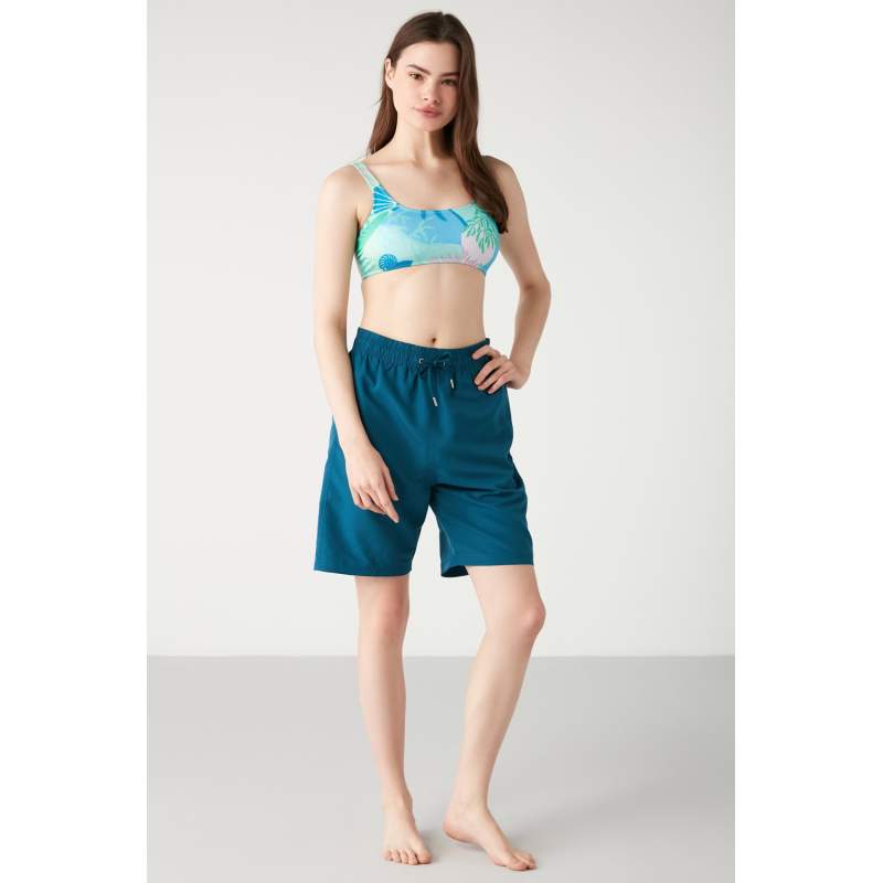 Achai Elastic Waist Straight Long Shorts