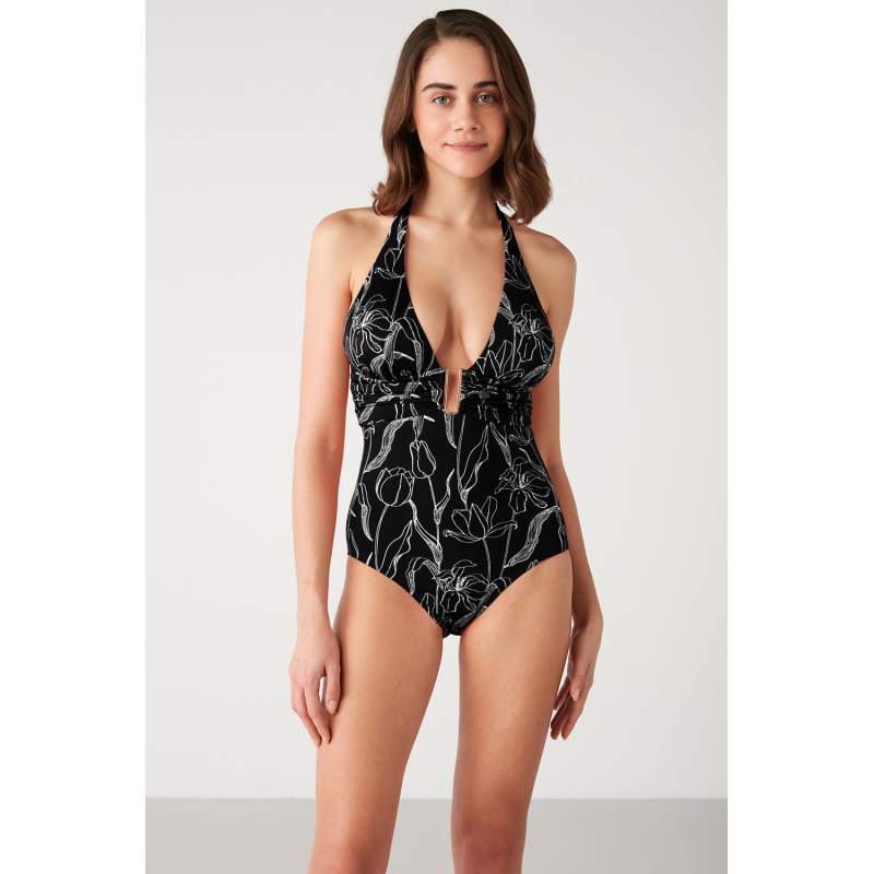 Red Tulip Patterned Accessory Detailed Swimsuit