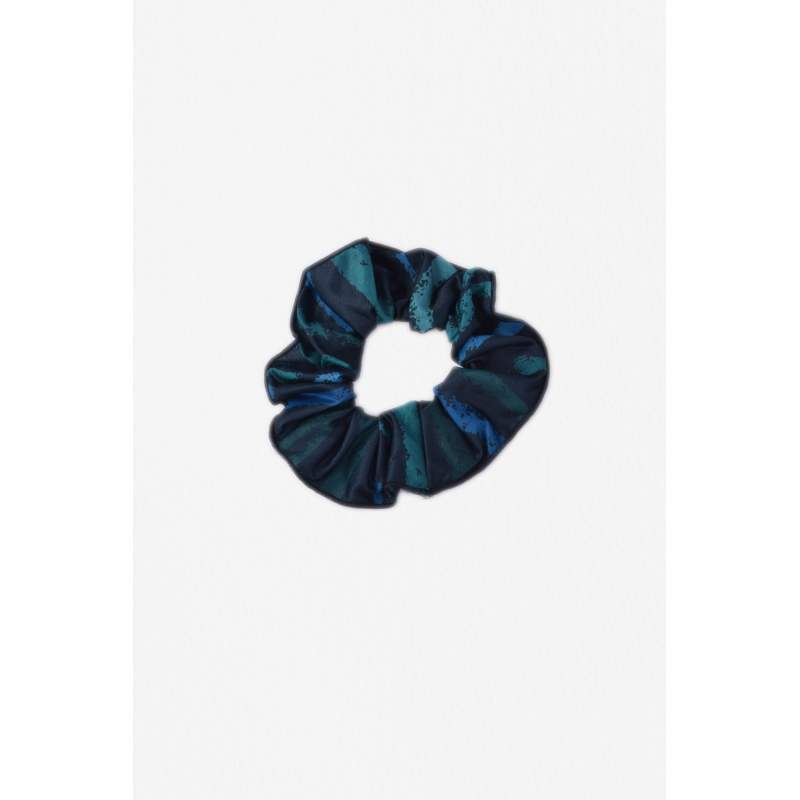 Patterned Short Buckle