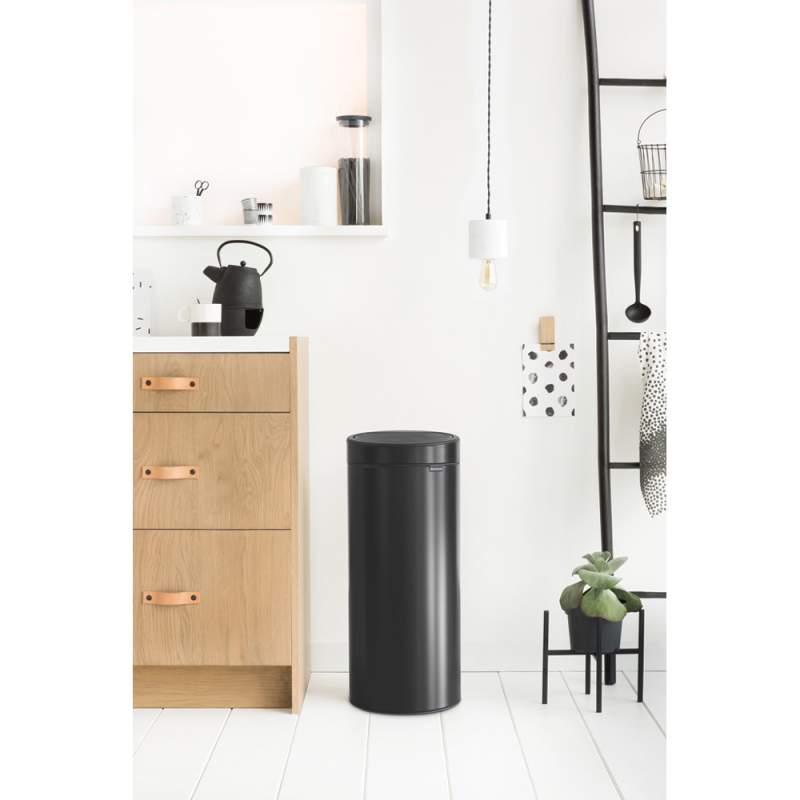 Brabantia Matt Black New 30 lt Touchscreen Trash Bin