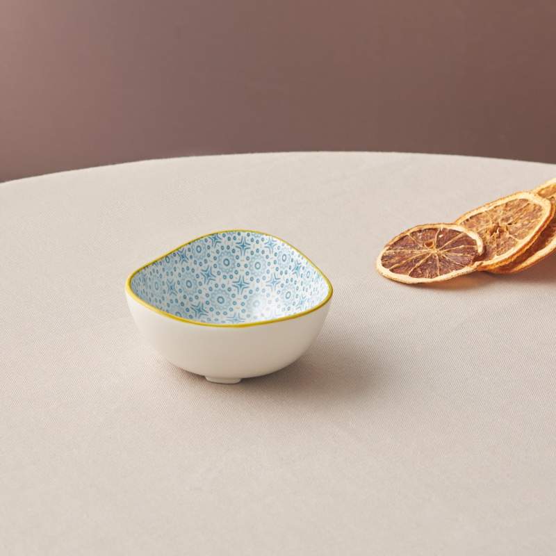 Karaca Floral Blue Triangle Snack Plate 10 cm