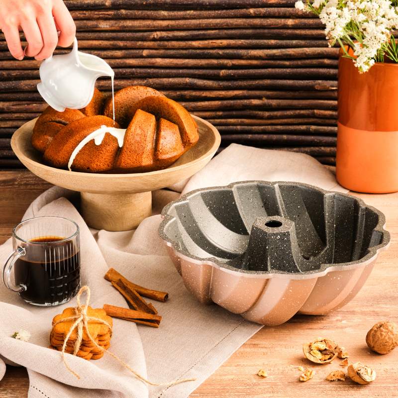 Emsan Yeast Cake Mold 27 cm