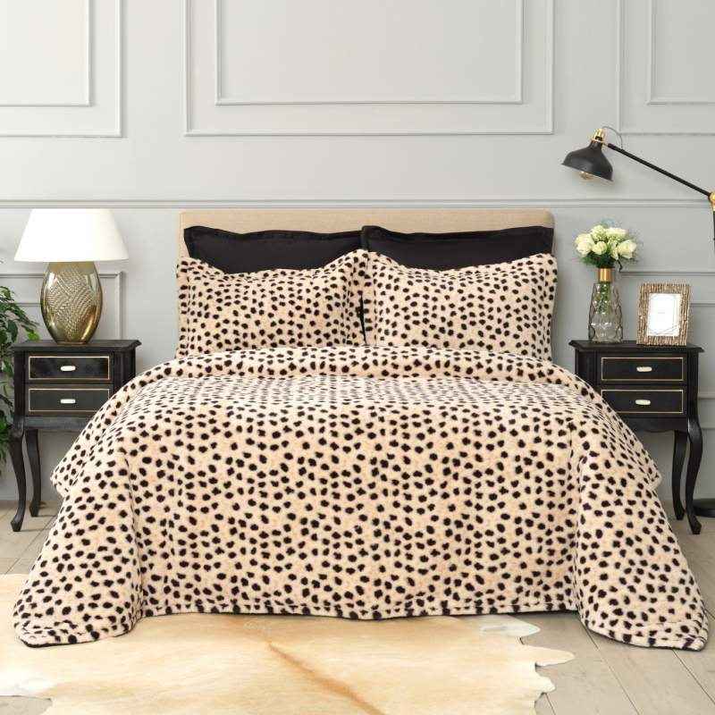 Karaca Home Fluffy Leopard Double Fur Bedspread