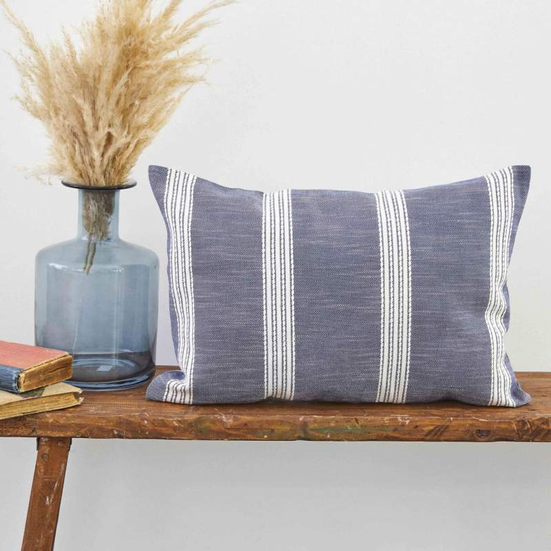 Karaca Home Lamar Plain Indigo Filled Pillow 45x45cm Karaca Home Lamar Plain Indigo Filled Pillow 45x45cm