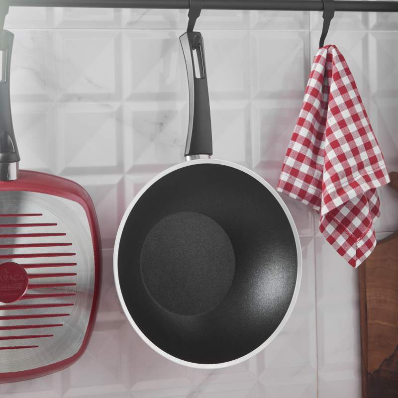 Karaca BioDiamond Cherry Wok Pan 28 cm