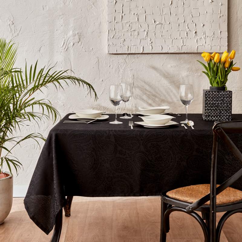 Karaca Home Chesney Carefree Table Cloth Black