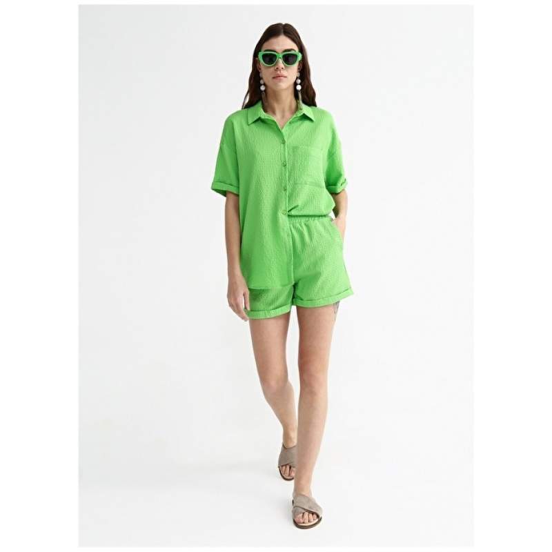 Factory Elastic Waist Basic Green Women's Shorts SOLIN