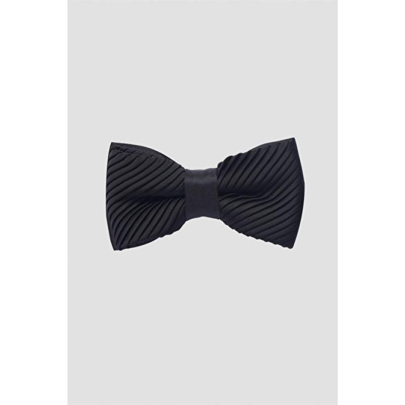 Pleated Bowtie