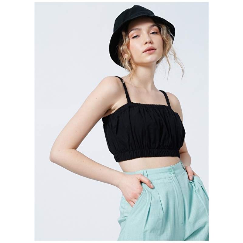 Factory Square Collar Crop Plain Black Women's Blouse - PELIKAN