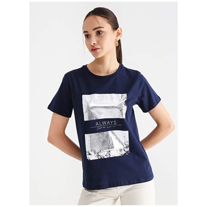 Factory Crew Neck Leafed Navy Blue Women's T-Shirt FERENT