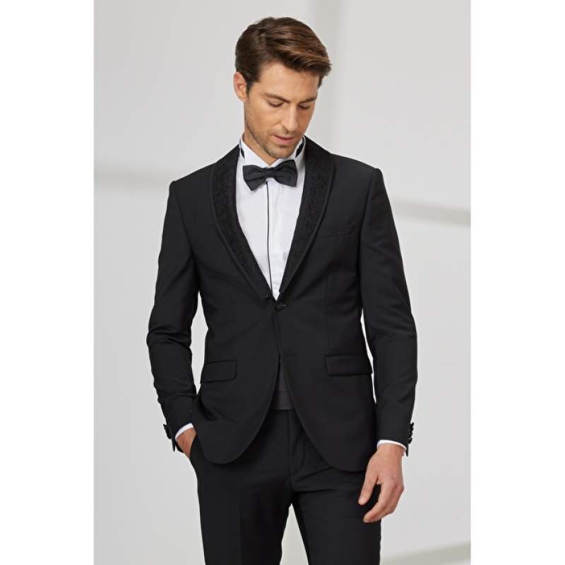 Slim Fit Shawl Collar Wool Tuxedo Suit