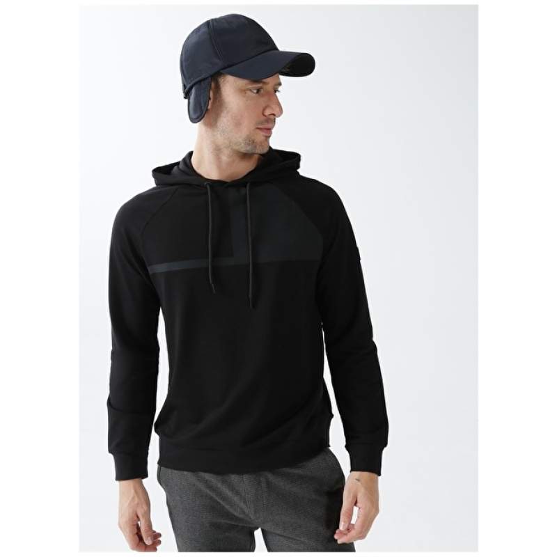 Factory Hooded Collar Solid Black Men's Sweatshirt ELGA Factory Hooded Collar Solid Black Men's Sweatshirt ELGA
