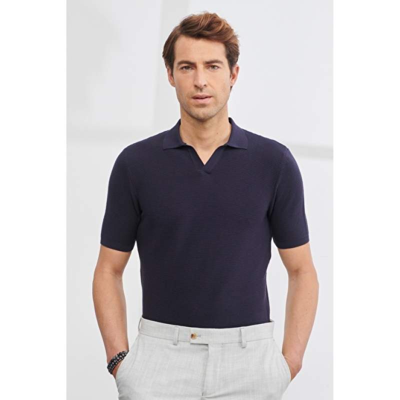 Standard Fit Polo Collar Short Sleeve Knitwear