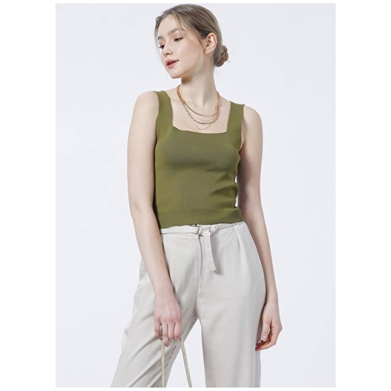Factory Square Collar Basic Plain Oil Green Women's Singlet - FRINGE
