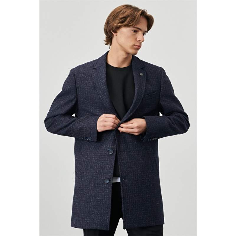 Standard Fit Regular Cut Mono Collar Patterned Coat