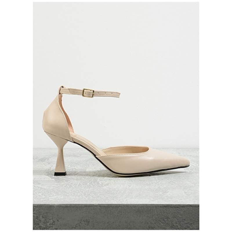 Factory Beige Women's Heeled Shoes KUSLI