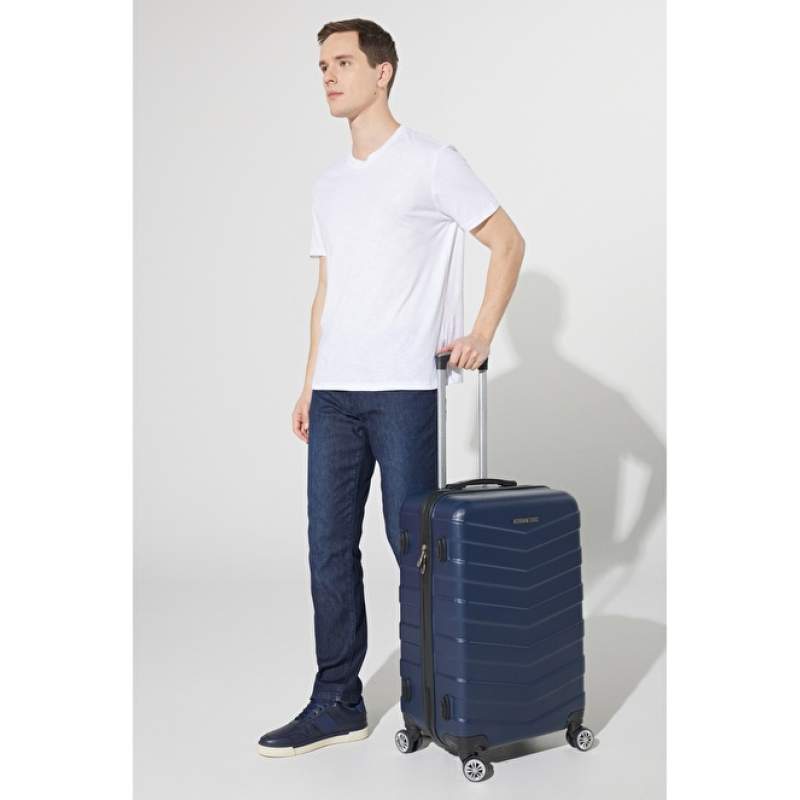 4A4623100038 Medium Size Suitcase