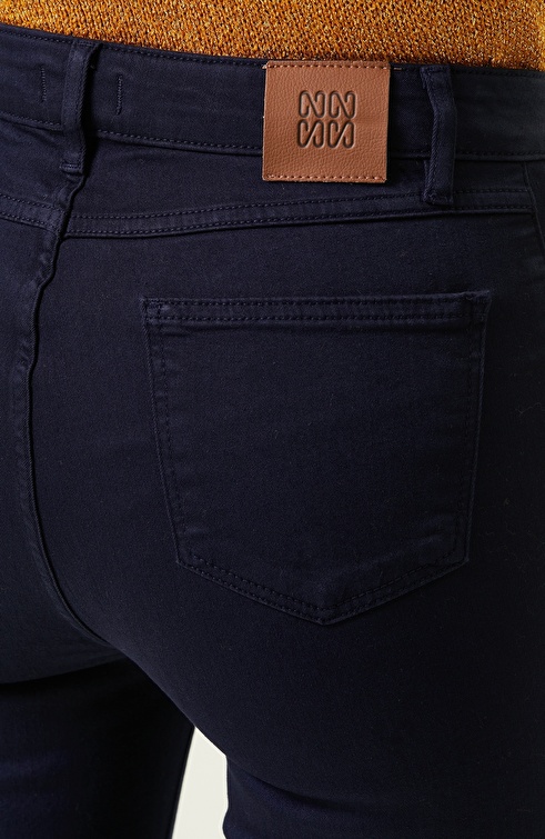 Skinny Fit Navy Blue Pants