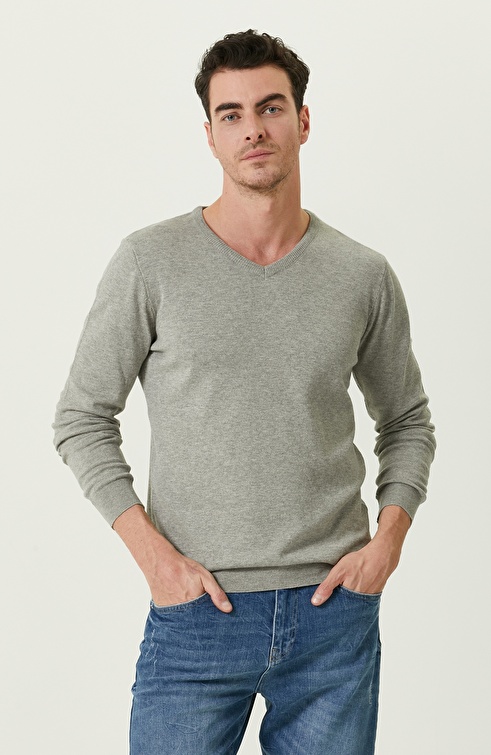 Gray Knitwear