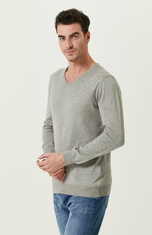 Gray Knitwear