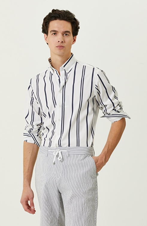 White Navy Blue Buttoned Collar Shirt