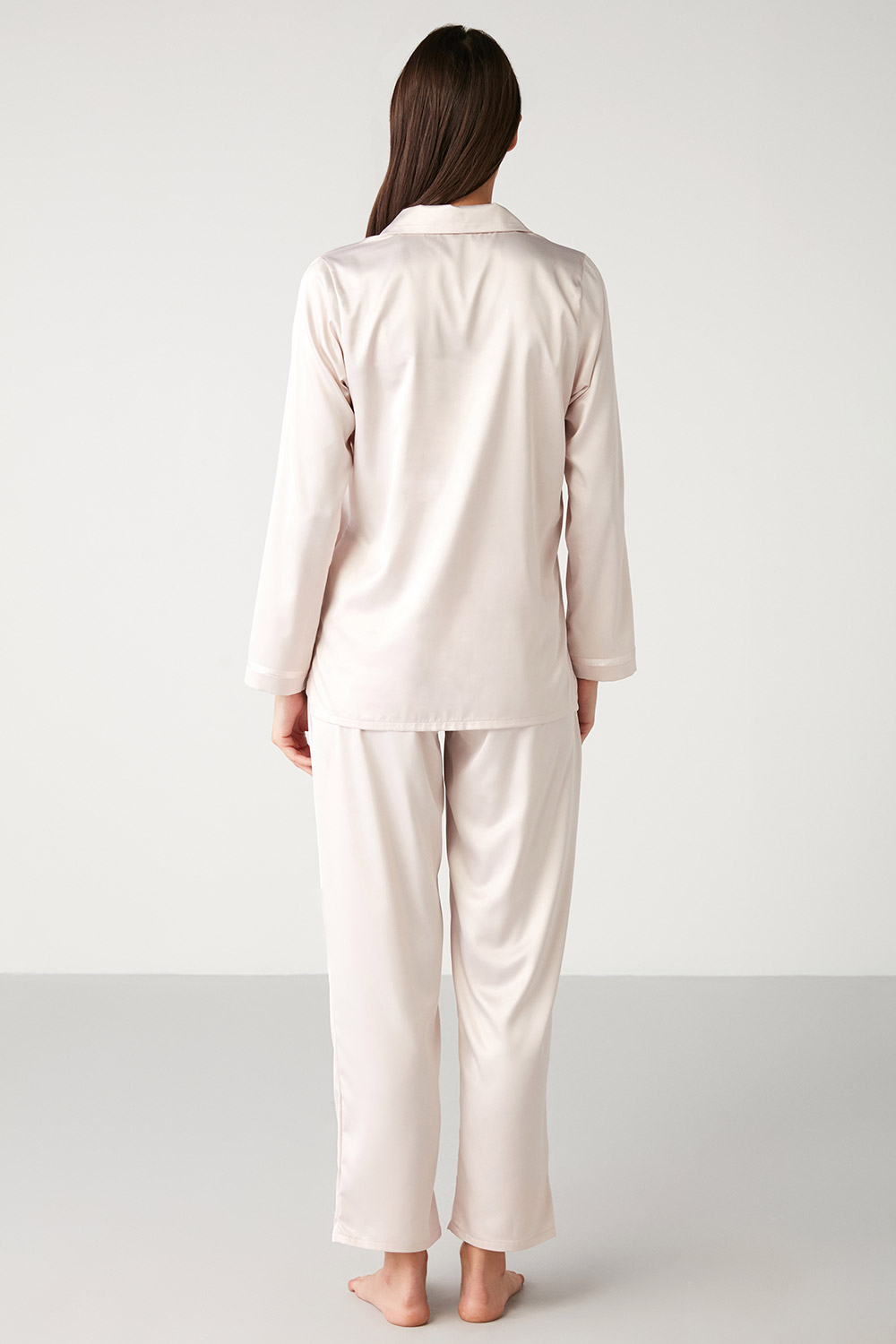 Almila Satin Pajamas Set