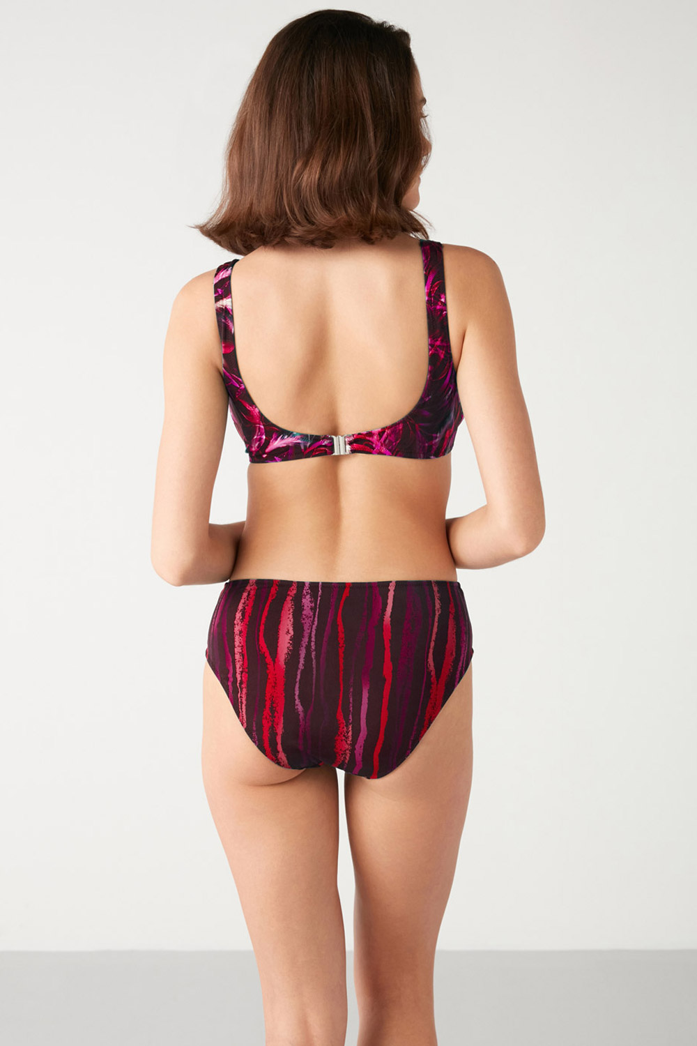 Valgun Leaf Patterned Gathering Bikini