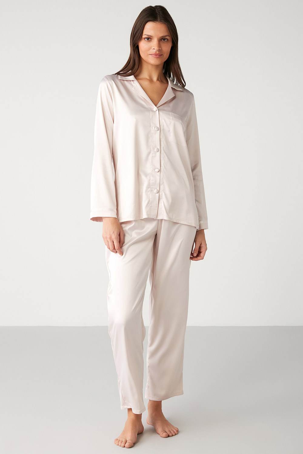 Almila Satin Pajamas Set