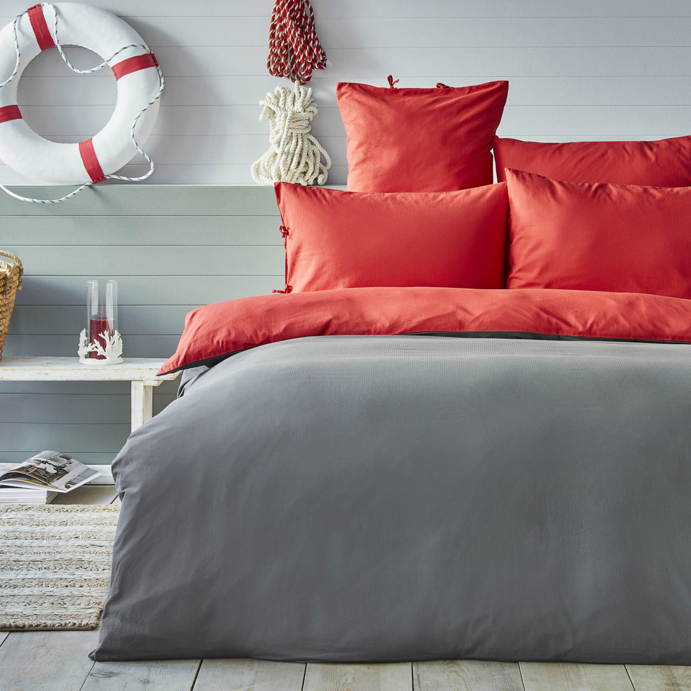 Nautica Home Bow Red Anthracite Double Sided Double Duvet Cover & Pillow Set