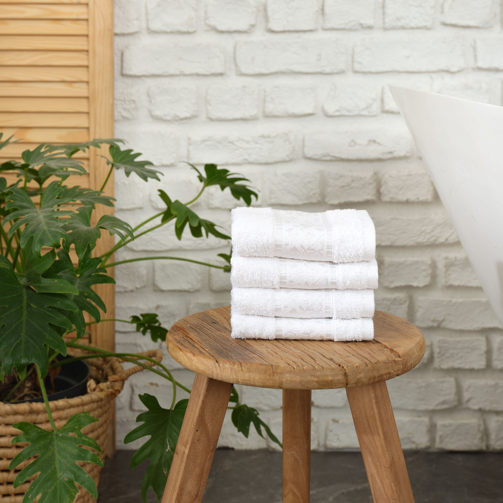 Timeless Romy White Set Of 4 Flush Towels