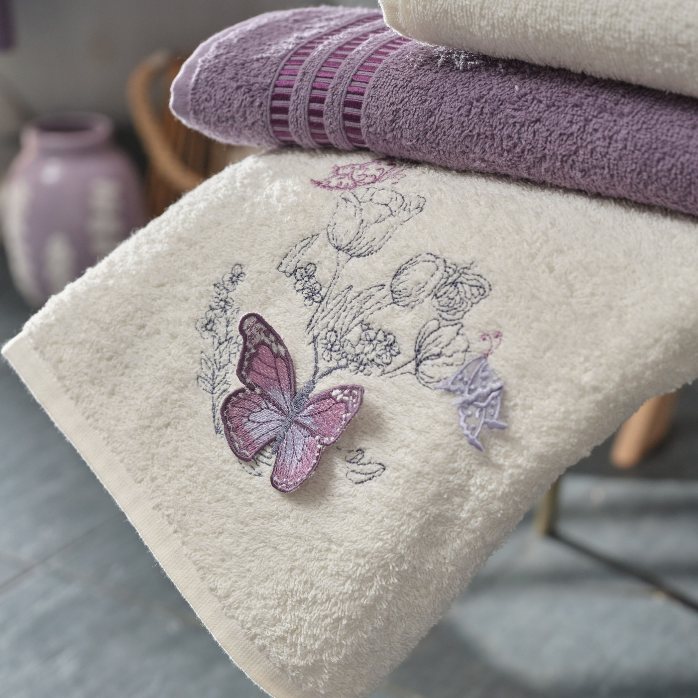 Karaca Home Butterfly 3D Embroidered Lilac Purple 6 Pcs Family Bathroom Set