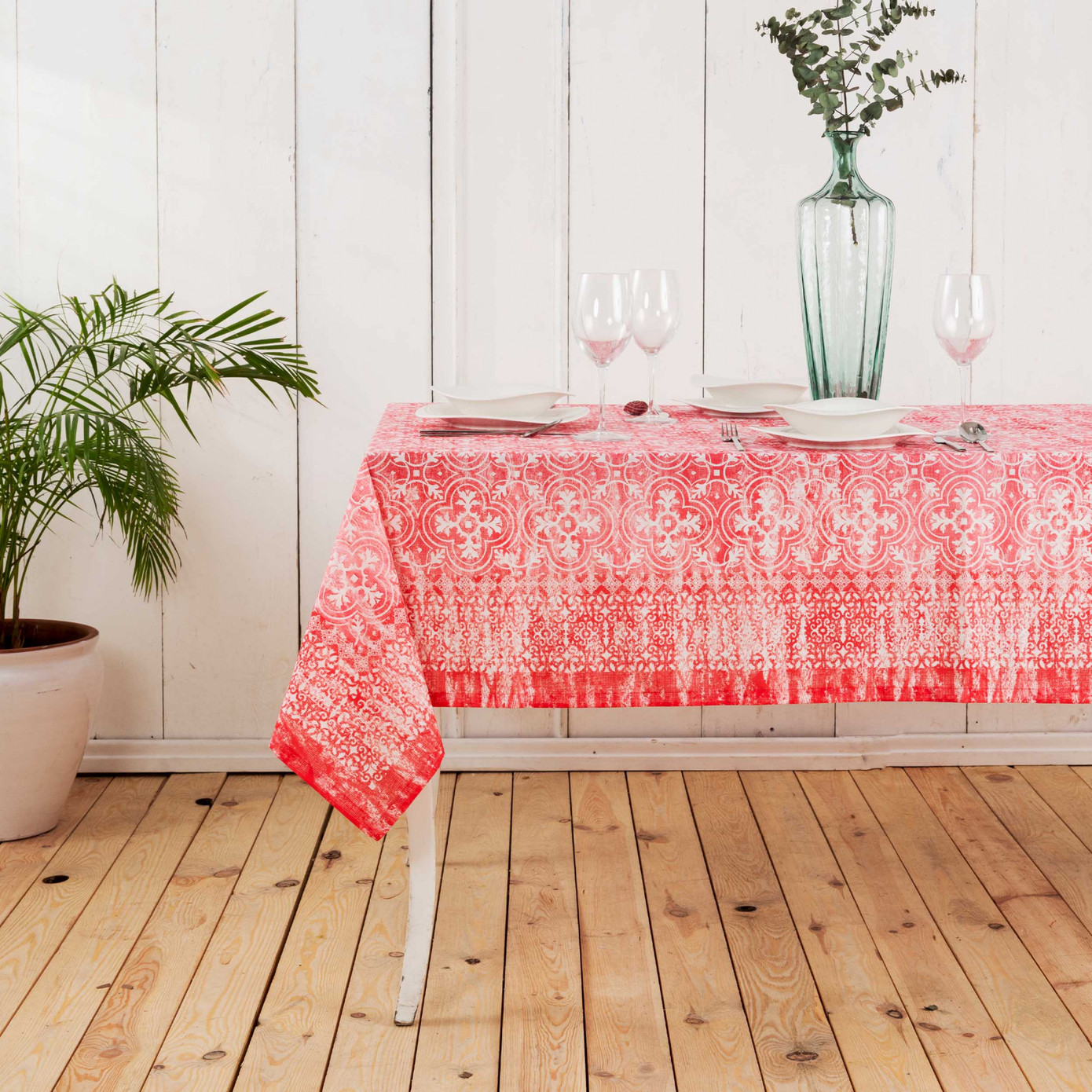 Karaca Home Despina Fuchsia Printed Table Cloth 150 Cm X 240 Cm