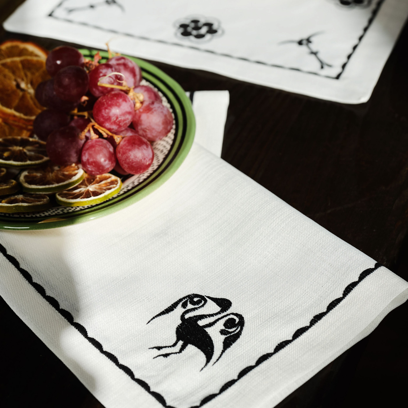 Karaca Home Paye Seljuk Series Bird White Embroidered Placemat Set