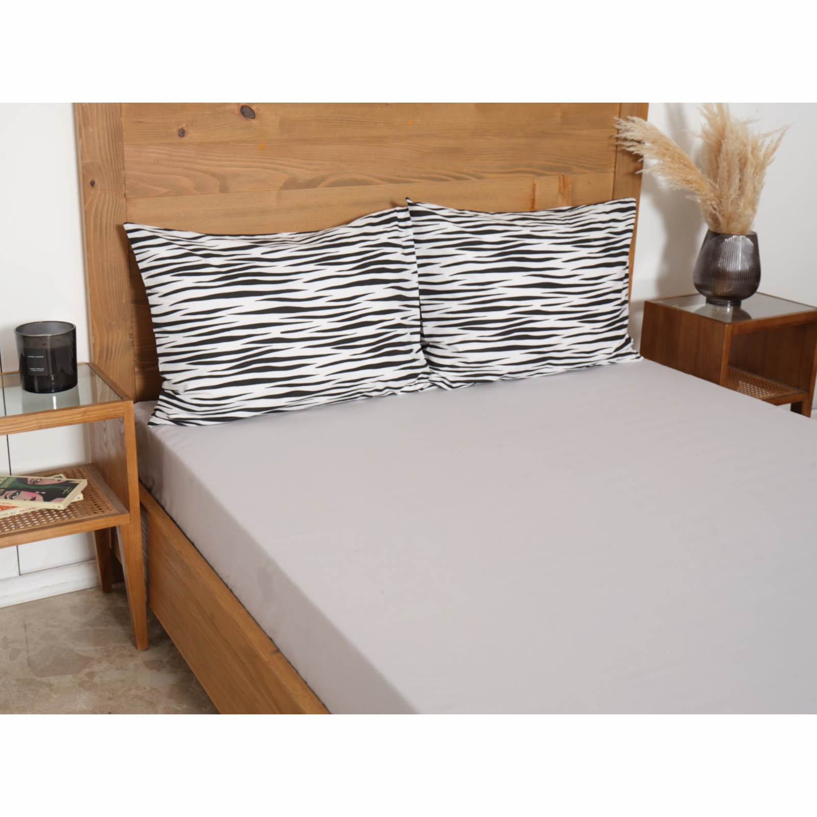 Sarah Anderson Zebra Gray 100% Cotton Double Elastic Bed Sheet Set