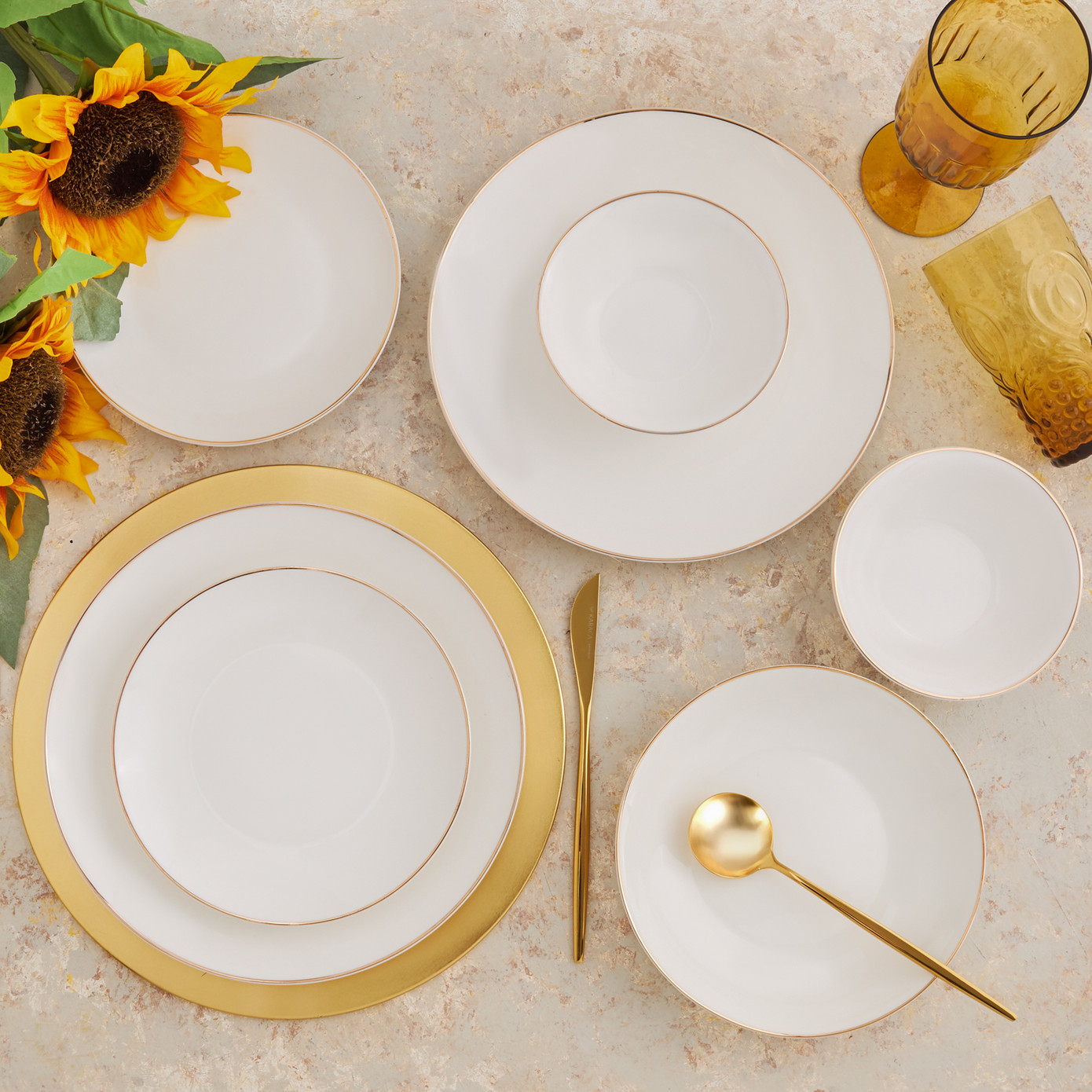 Karaca Alicia 24 Pieces 6 Person Porcelain Gold Round Dinnerware