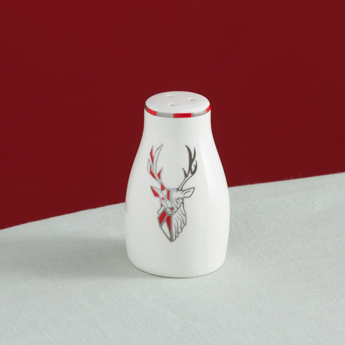 Karaca Aries Red Salt And Pepper Shaker