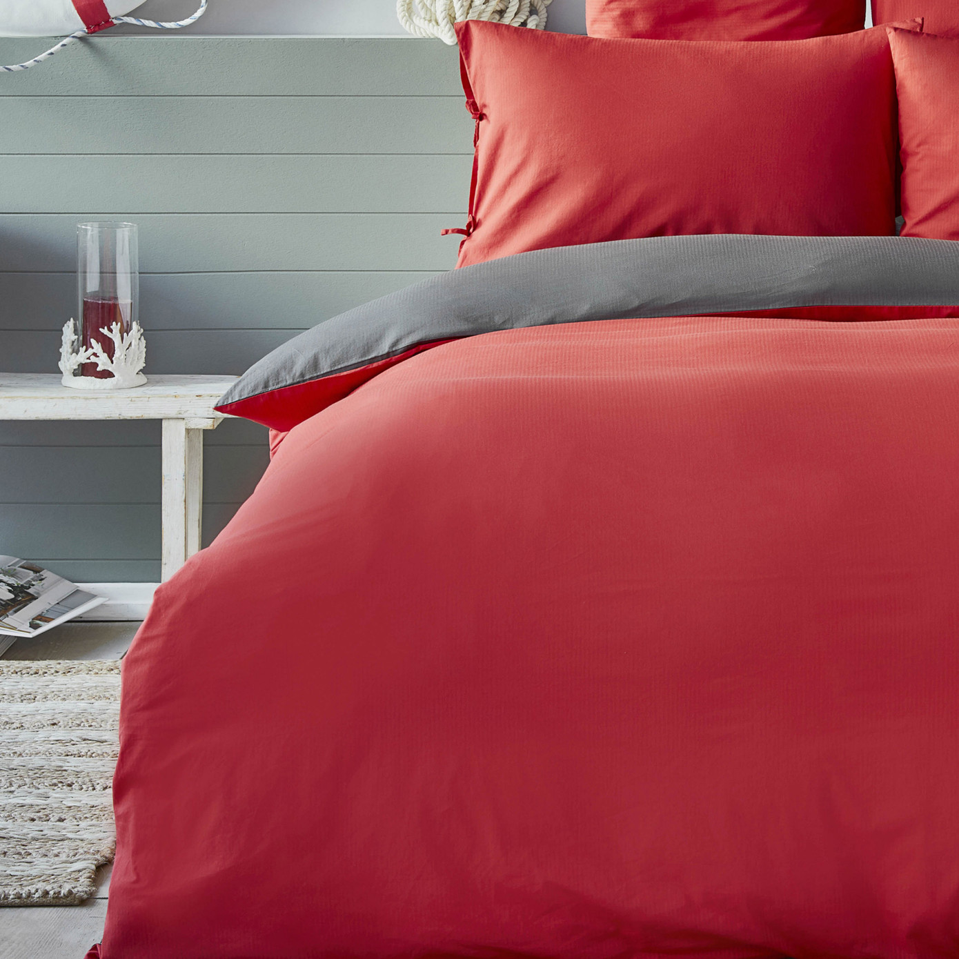 Nautica Home Bow Red Anthracite Double Sided Double Duvet Cover & Pillow Set