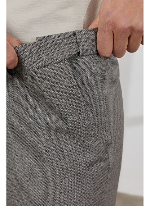 Slim Fit Side Pocket Dobby Waist Elastic Trousers