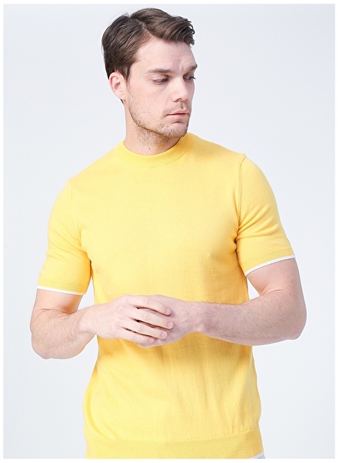 Factory Caesar O Neck Basic Plain Yellow Men's Sweater