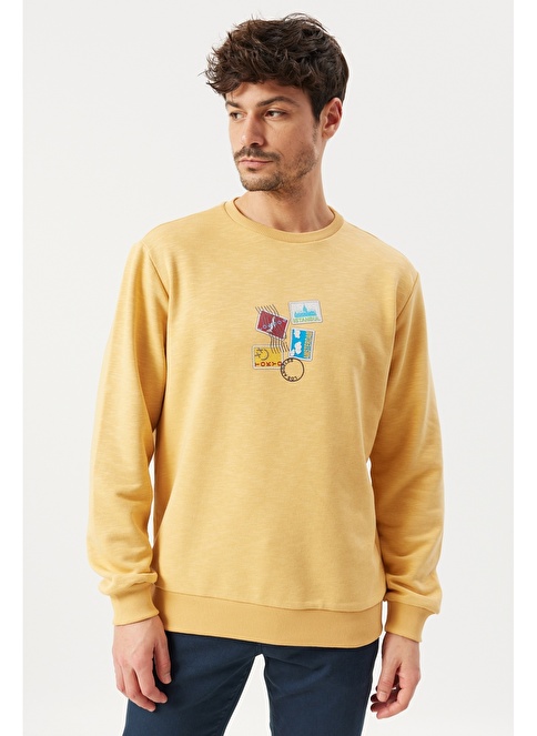 Slim Fit Crew Neck Cotton Printed Sweatshirt With Pocket